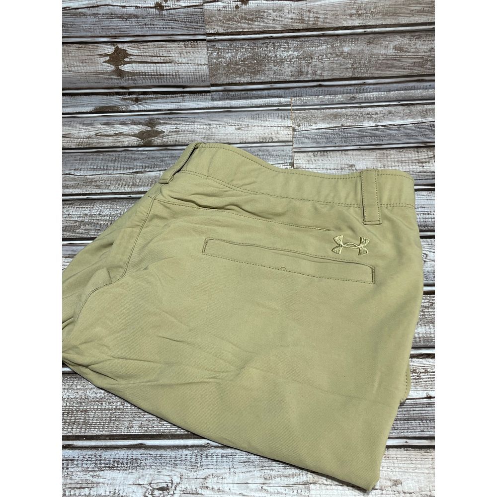 Under‎ Armour Men's Shirts Beige Size 38